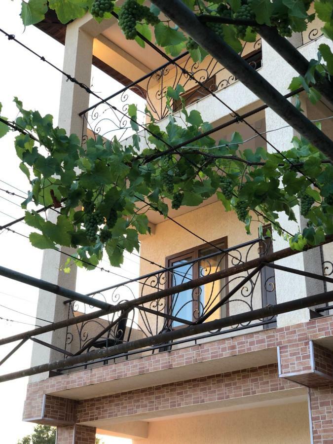 Guest House Lykhny Gagra Exterior foto